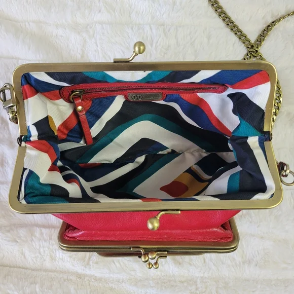 HAYDEN-HARNETT // ltd ed leather gold detail 3 kiss lock chain strap bag